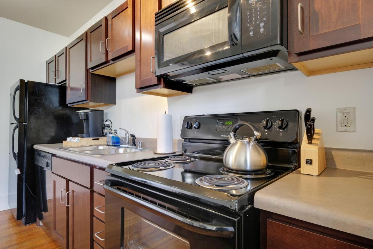 Apartment With King Bed In Downtown Louisville Exterior photo
